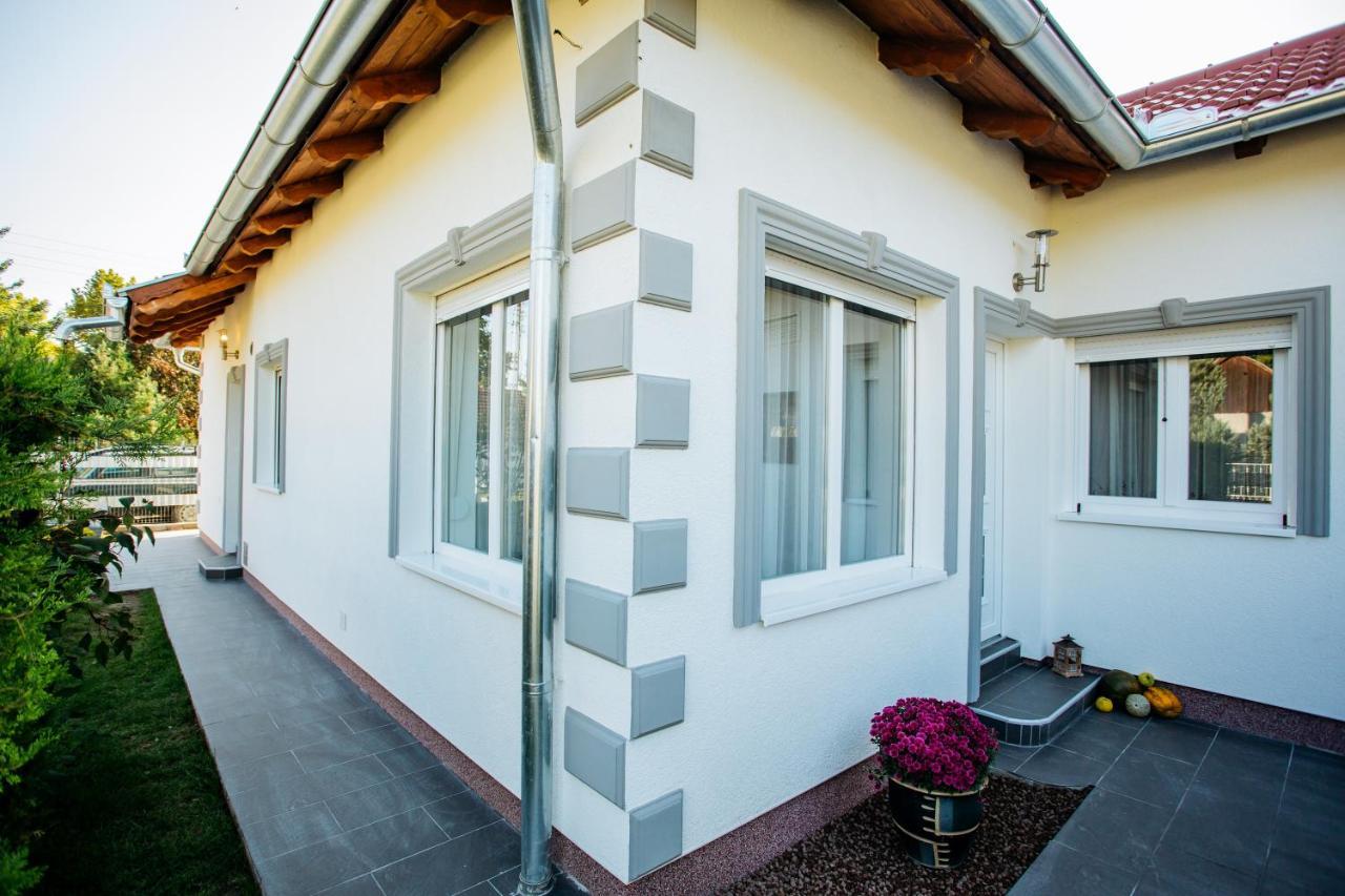 Apartmani Mikic Palić Buitenkant foto