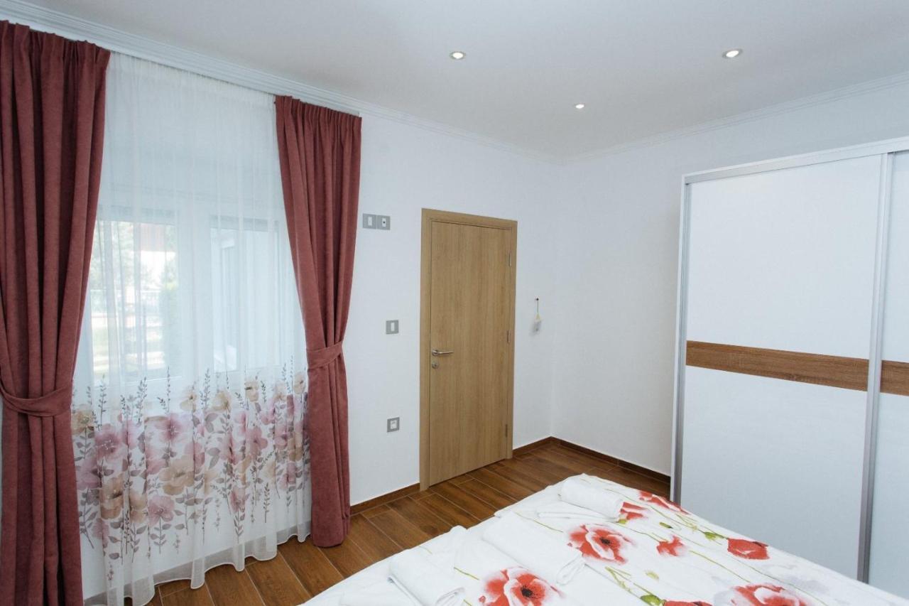 Apartmani Mikic Palić Buitenkant foto